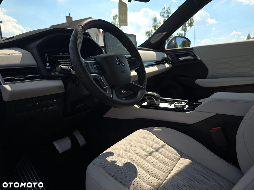 Mitsubishi Outlander Instyle - 10