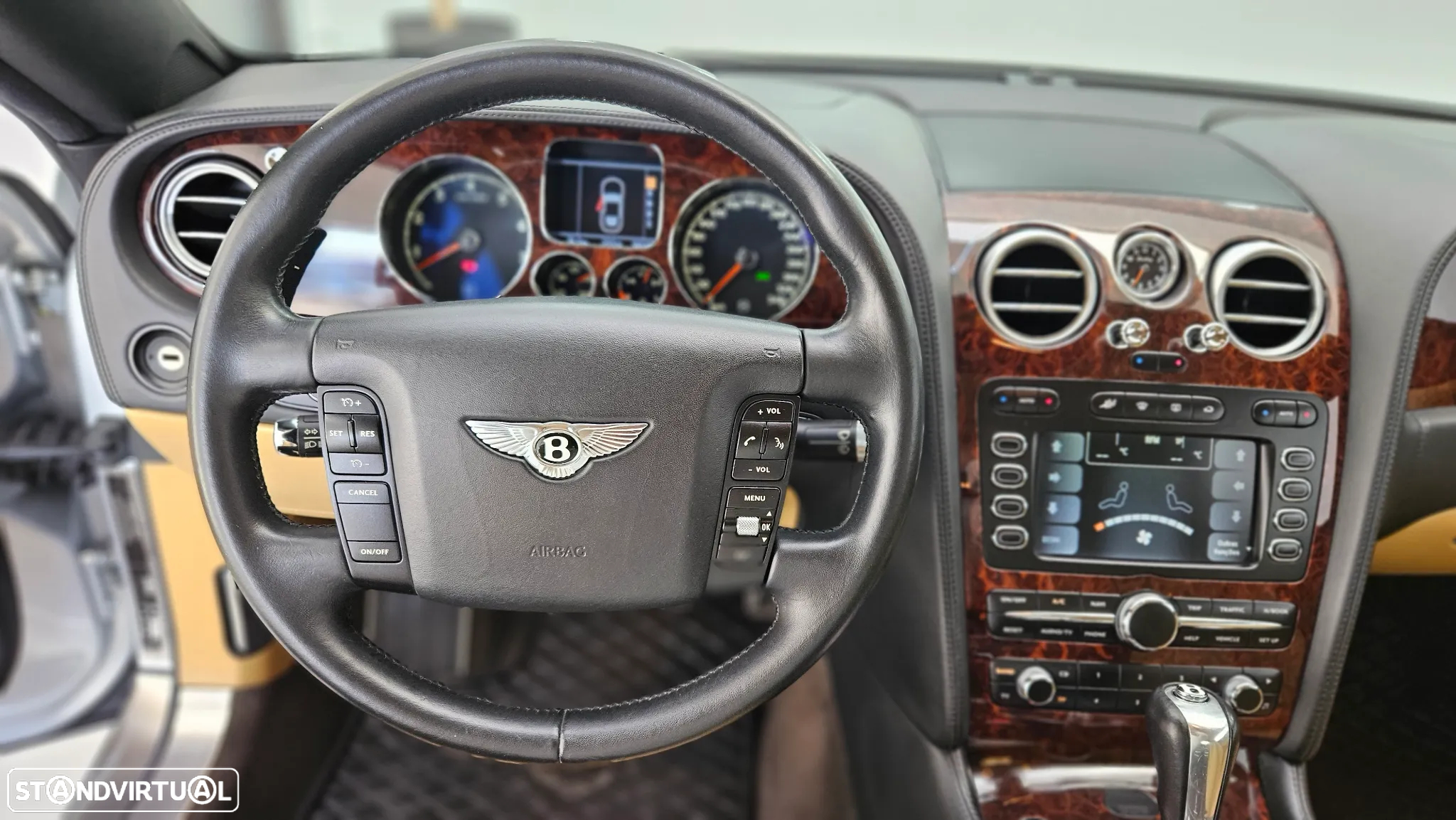 Bentley Continental GT - 12