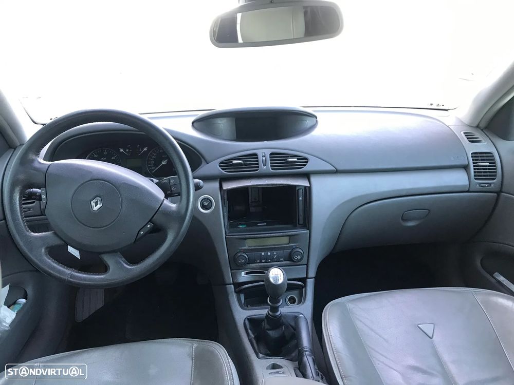 Renault Laguna Break 1.9 DCi 2004 - Para Peças - 5