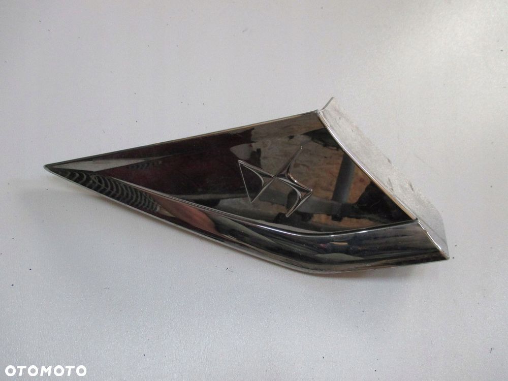 Trójkąt błotnika CITROEN DS7 LEWY 9816937077 - 1