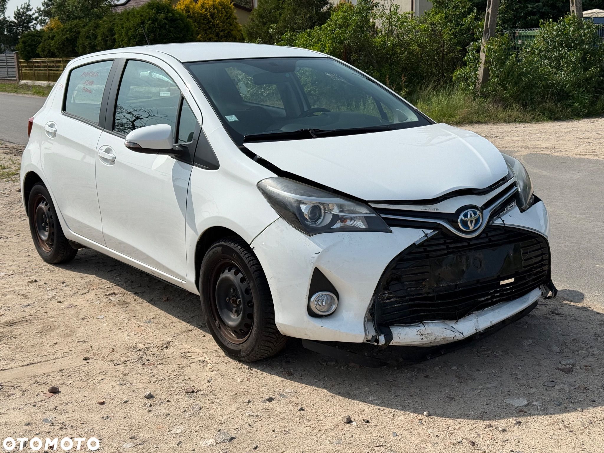 Toyota Yaris Hybrid 1.5 VVT-i Comfort - 1