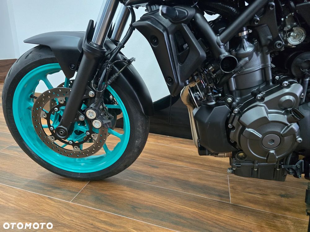 Yamaha MT - 12