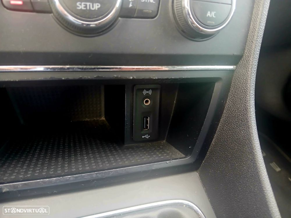 SEAT Leon ST 1.6 TDI Reference Ecomotive - 19