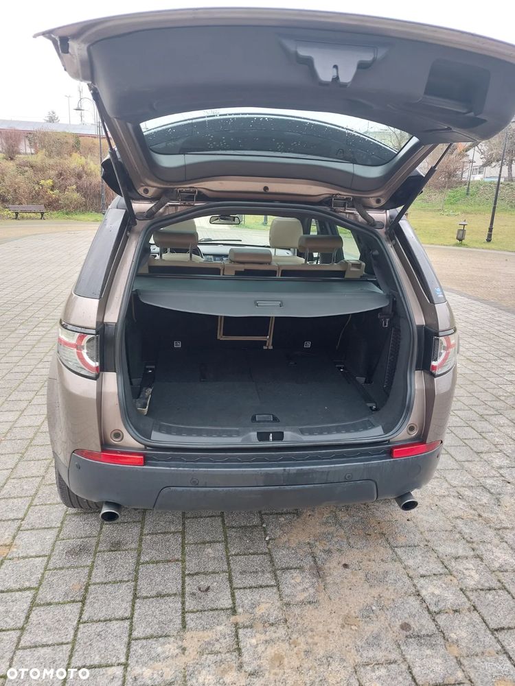 Land Rover Discovery Sport TD4 HSE Luxury - 12