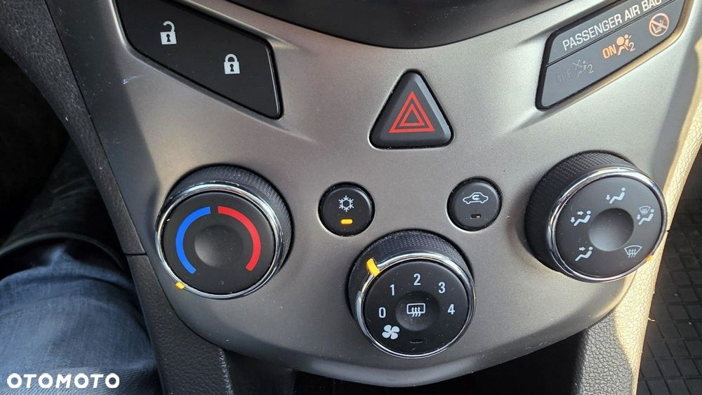 Chevrolet Aveo - 14