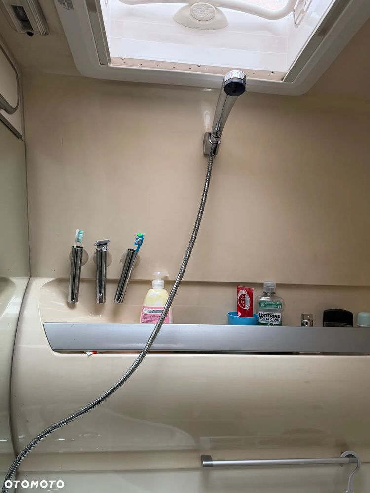 Mercedes-Benz Sprinter - 13