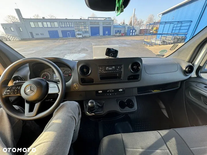 Mercedes-Benz Sprinter - 7