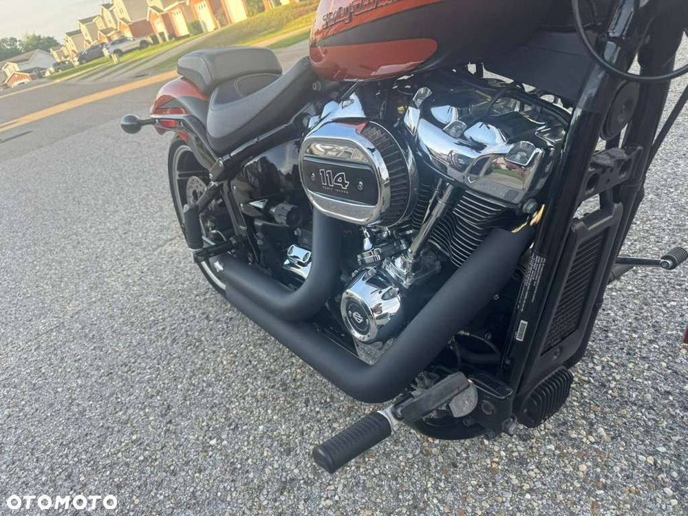 Harley-Davidson Softail Breakout - 21