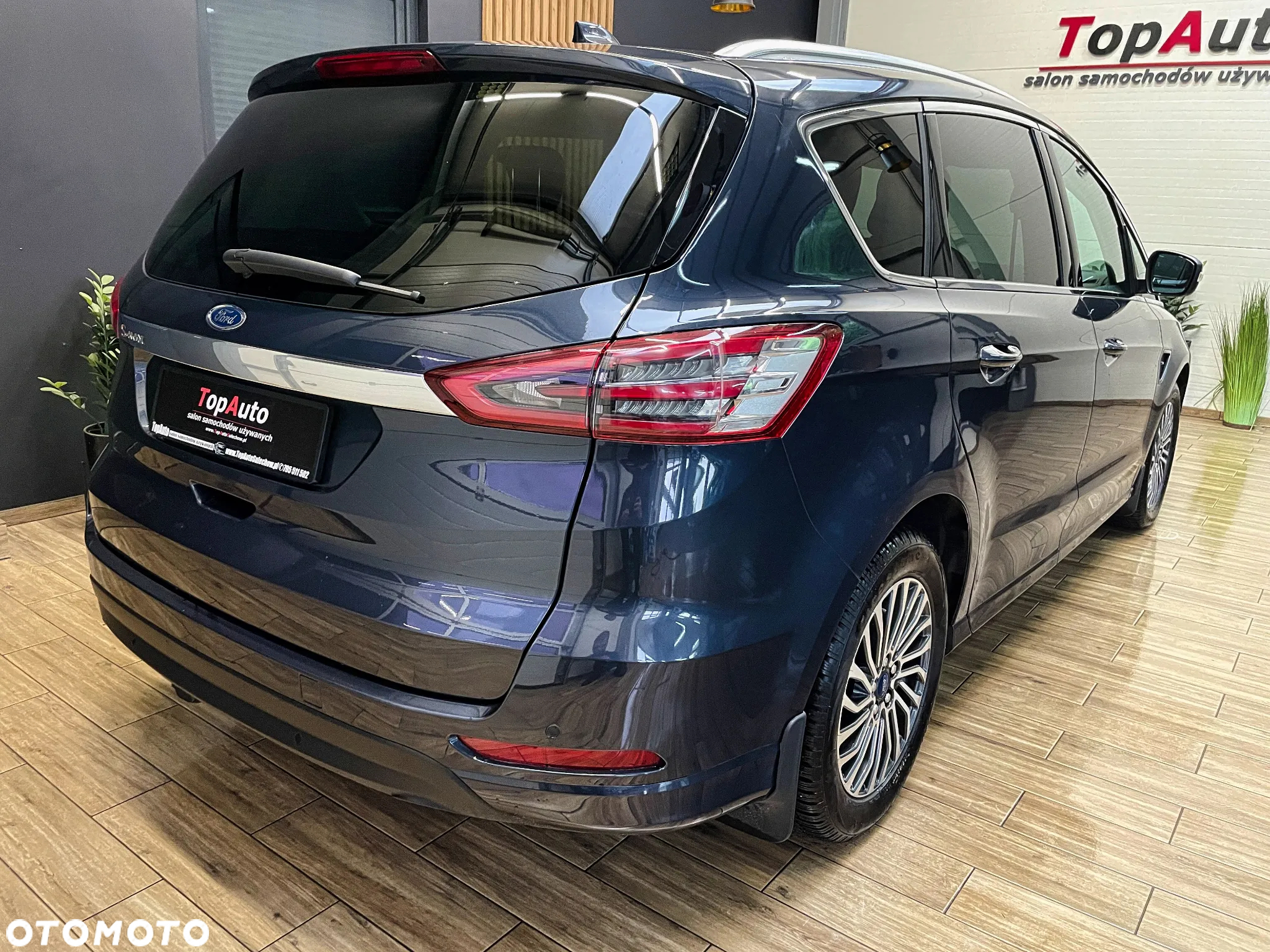 Ford S-Max - 8