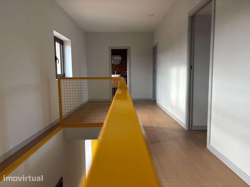 Arrenda-se casa junto ao IPCA - Grande imagem: 3/8