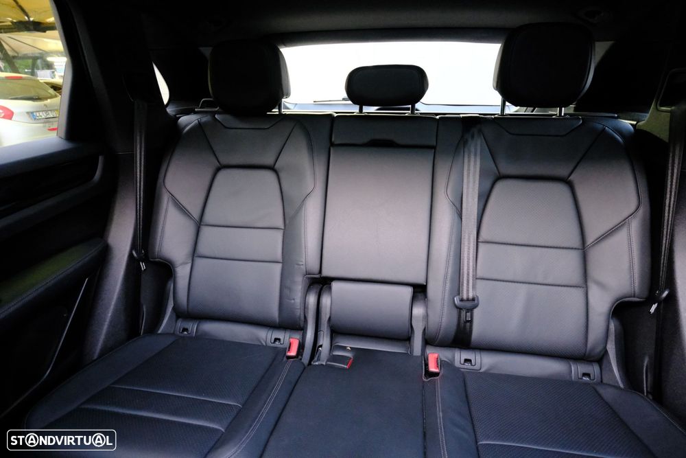 Porsche Cayenne E-Hybrid - 12