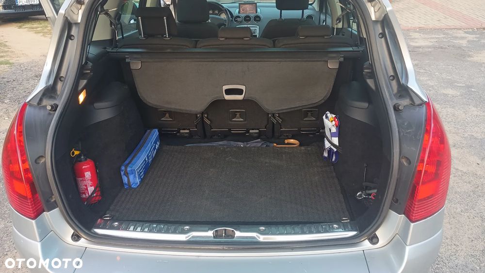 Peugeot 308 HDi FAP 135 Platinum - 14