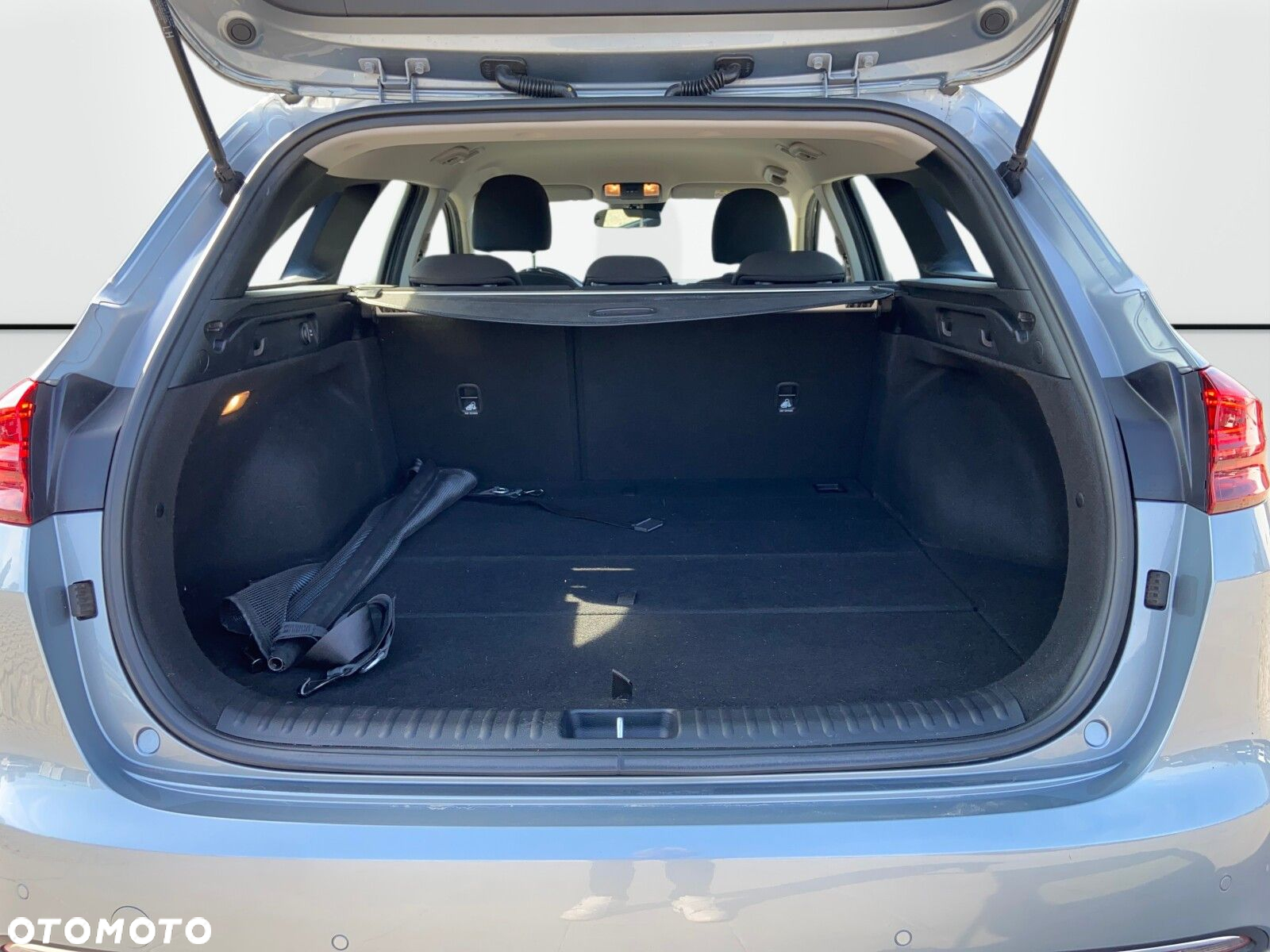 Kia Ceed 1.6 CRDi mHEV S - 9