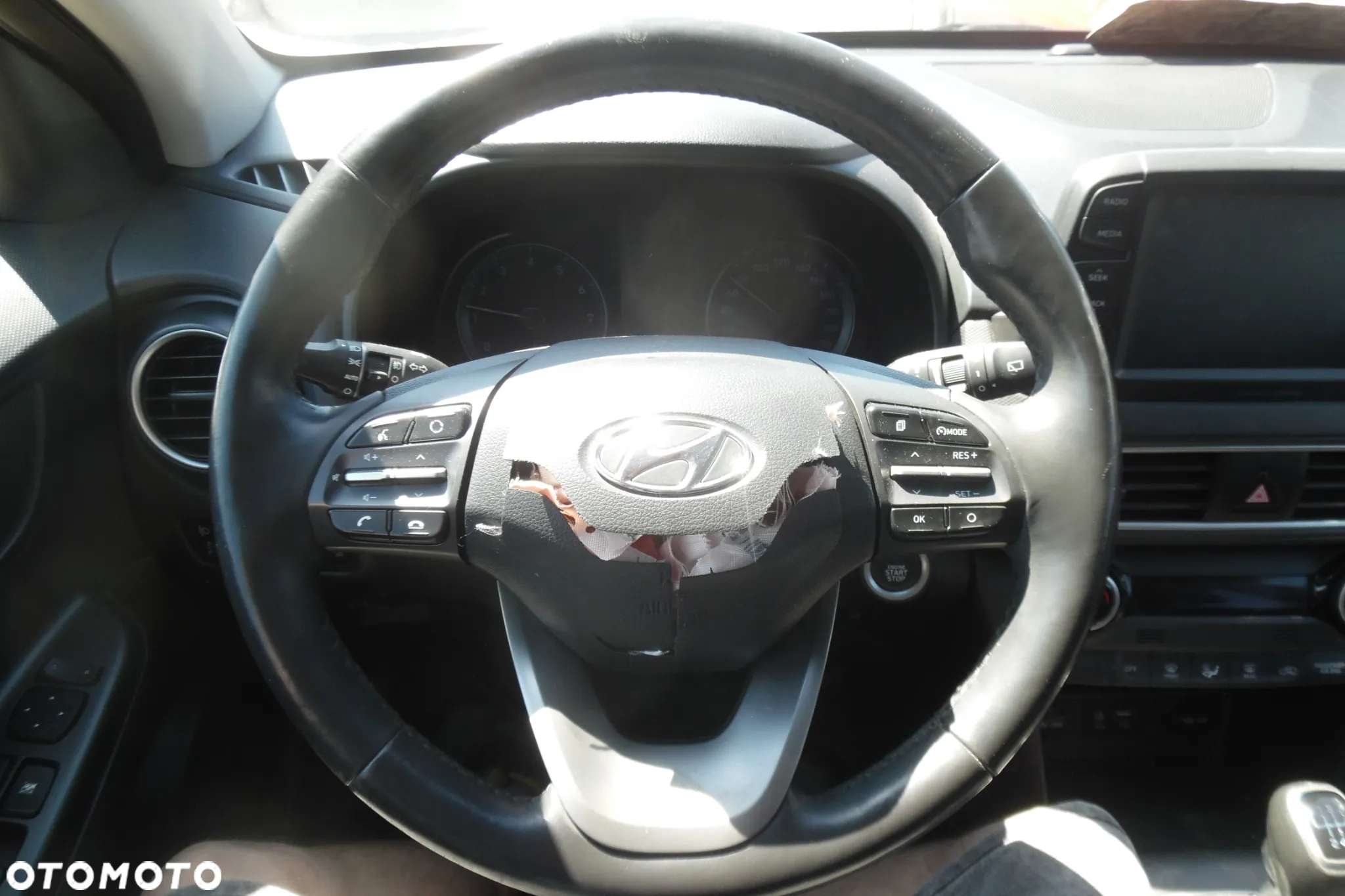 Hyundai Kona - 12