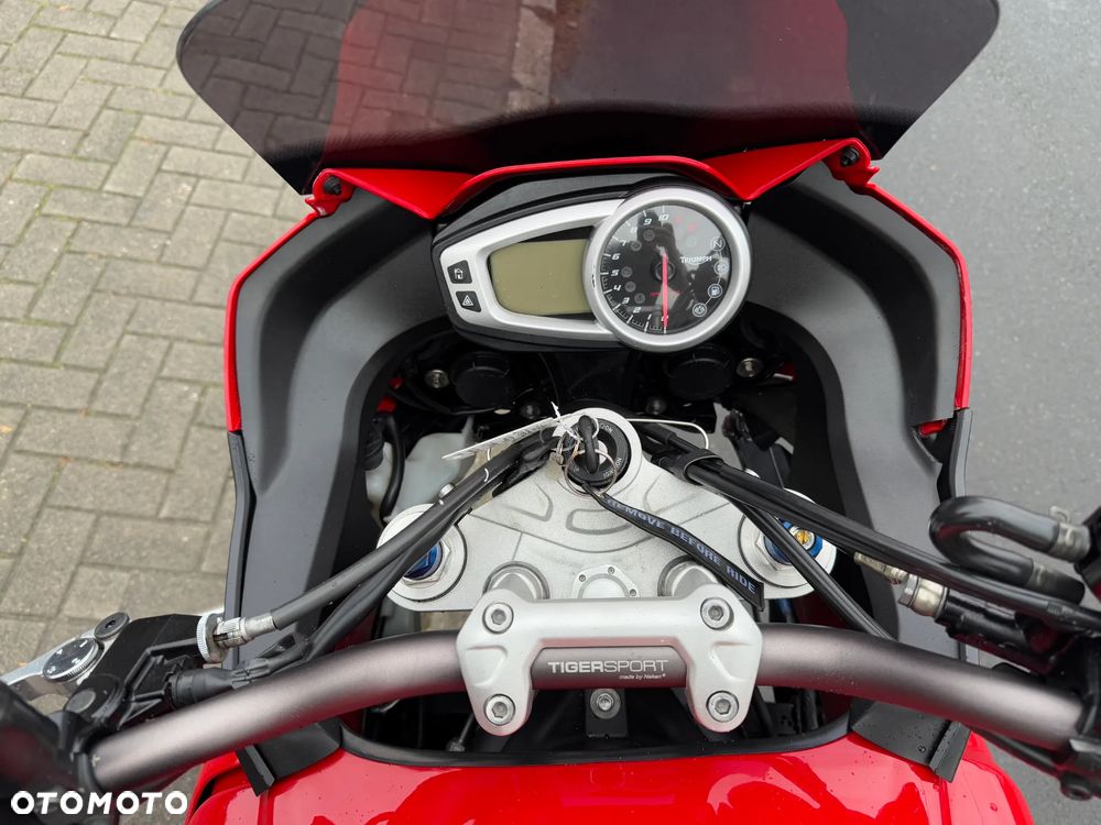 Triumph Tiger - 9