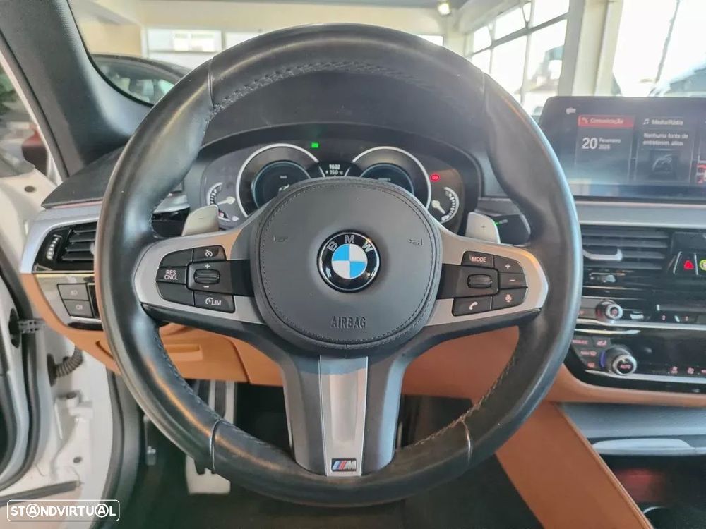 BMW 530 e iPerformance Pack M - 28