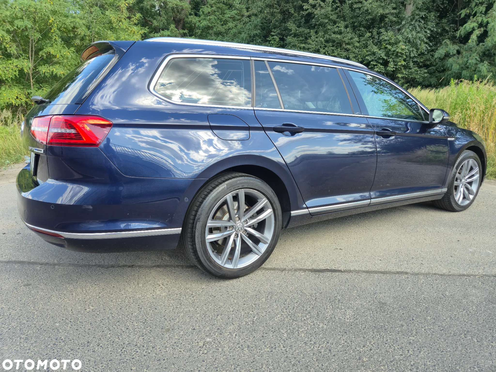 Volkswagen Passat 2.0 TDI BMT Highline DSG - 2