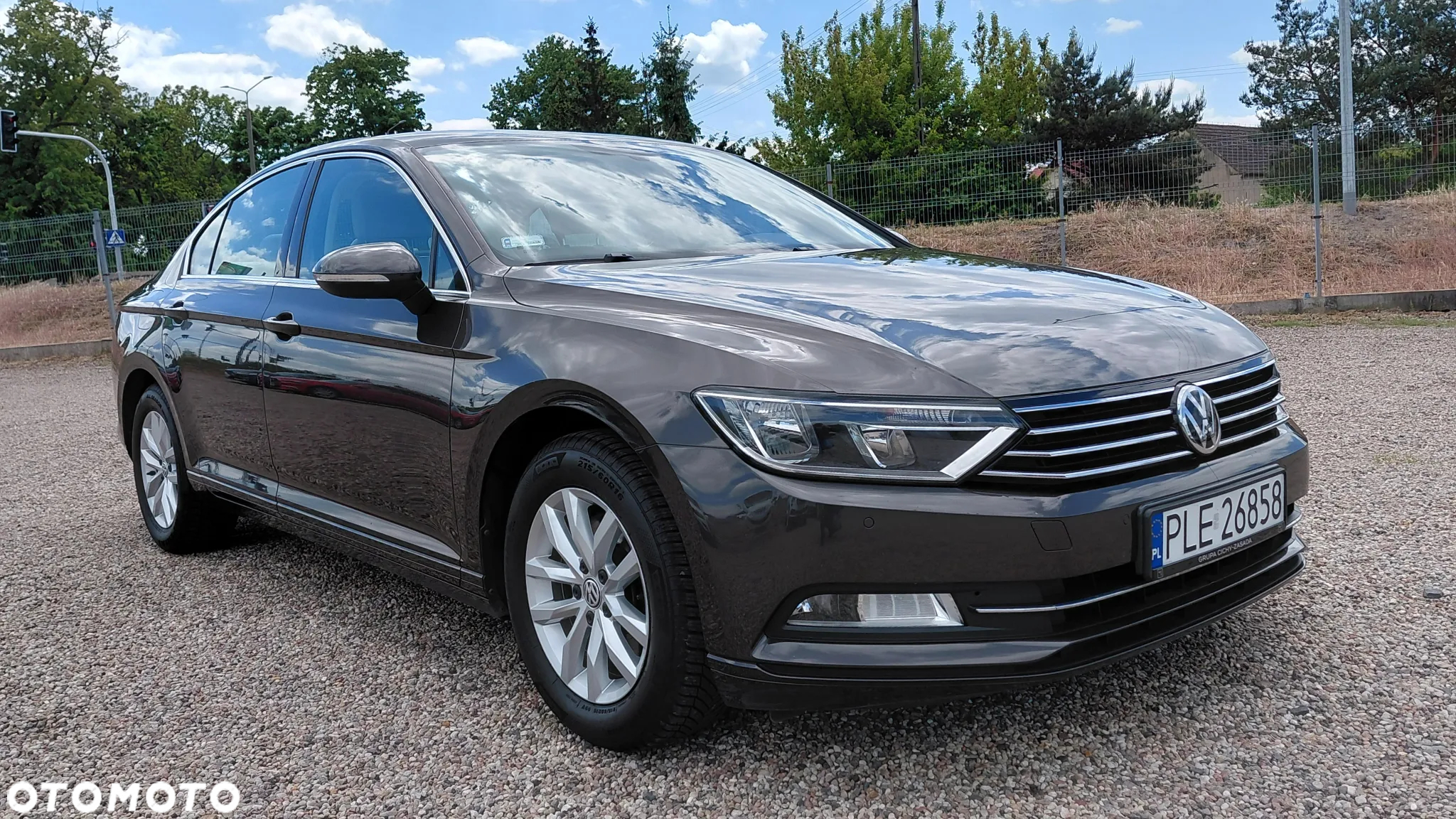 Volkswagen Passat 1.8 TSI BMT Comfortline - 2