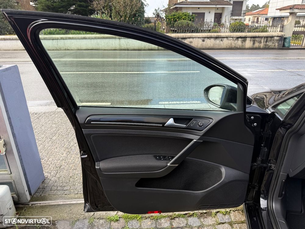 VW Golf Variant 1.6 TDi Highline - 14