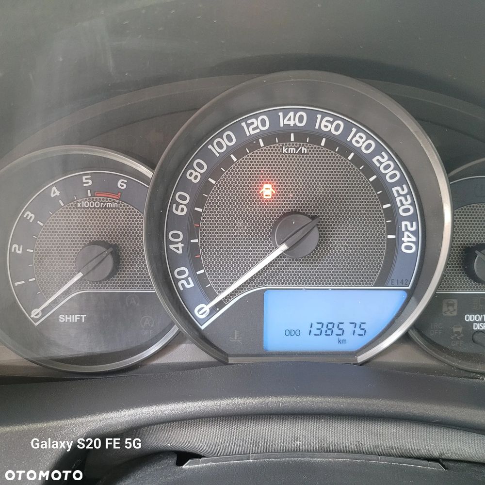 Toyota Auris 1.4 D-4D - 23