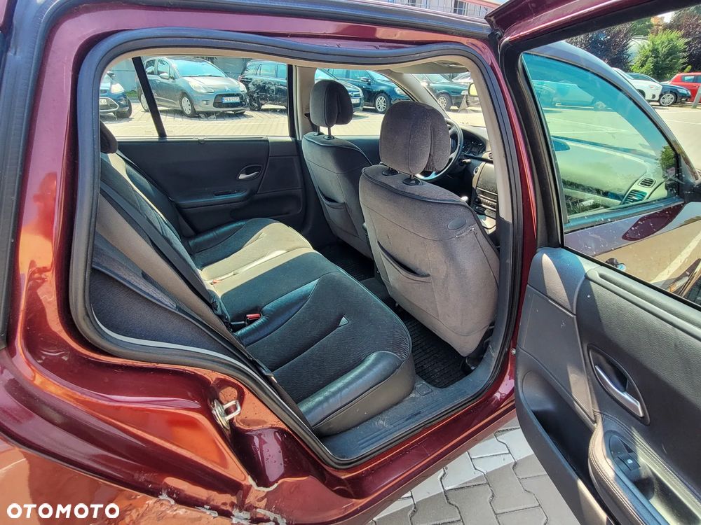Renault Laguna - 11
