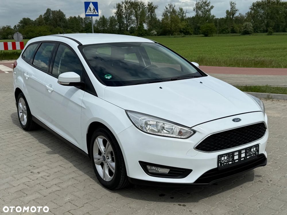 Ford Focus 1.5 TDCi DPF Start-Stopp-System Ambiente - 3