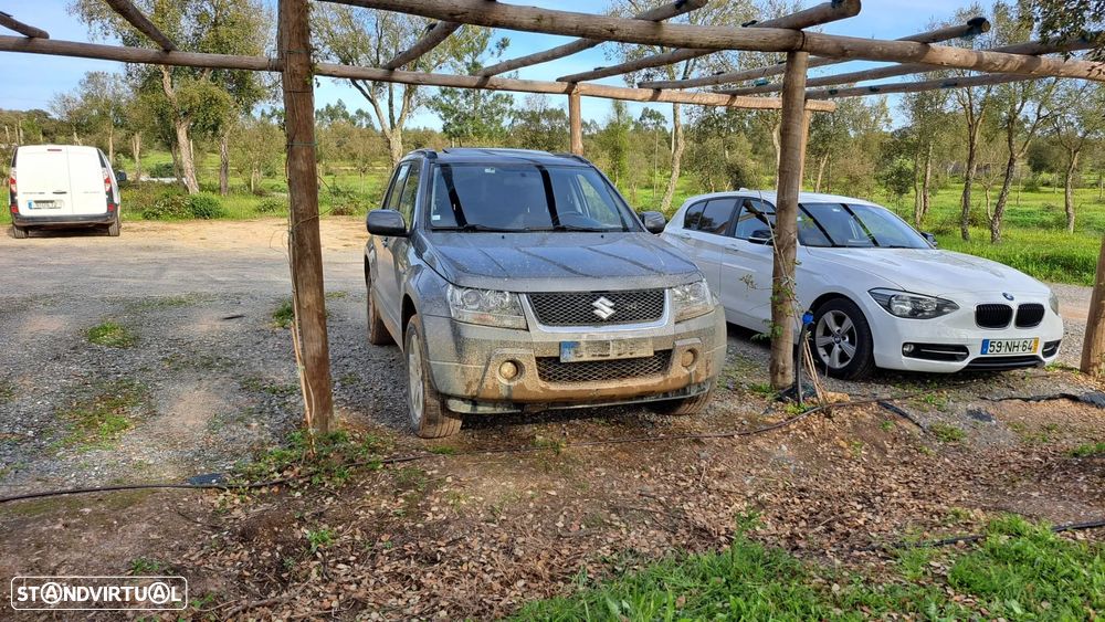 Suzuki Grand Vitara 1.9 DDiS X-Premium - 2