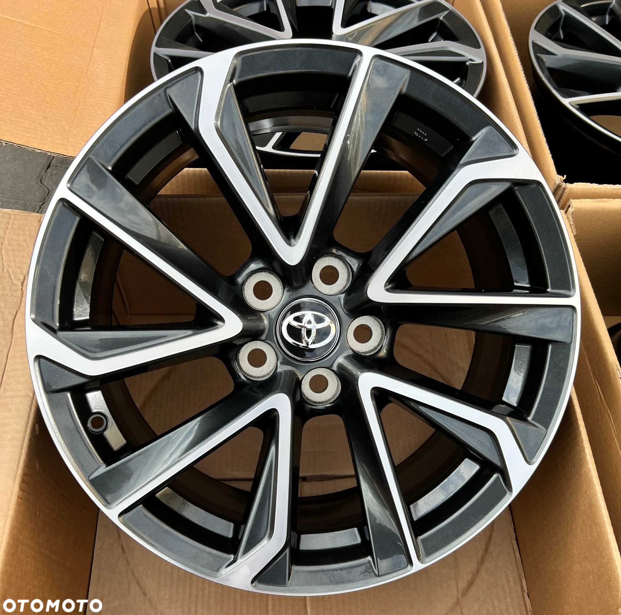 Nowe oryginalne Felgi Toyota Corolla, CHR YAris Cross, Avensis 18'' - 16