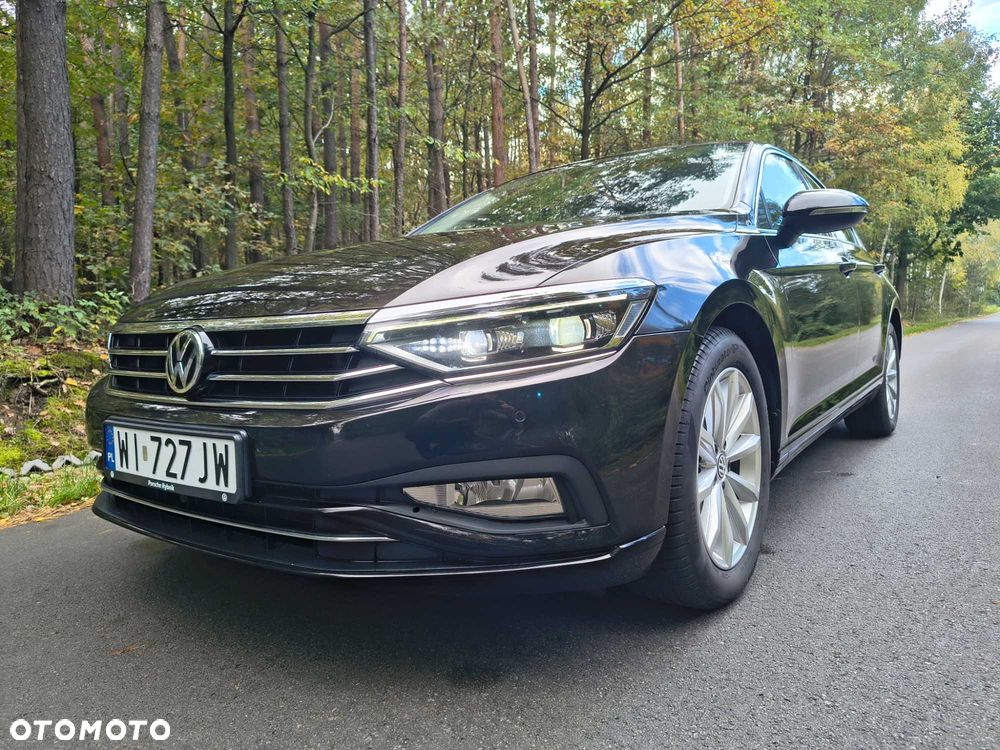 Volkswagen Passat - 4