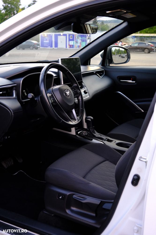 Toyota Corolla - 13