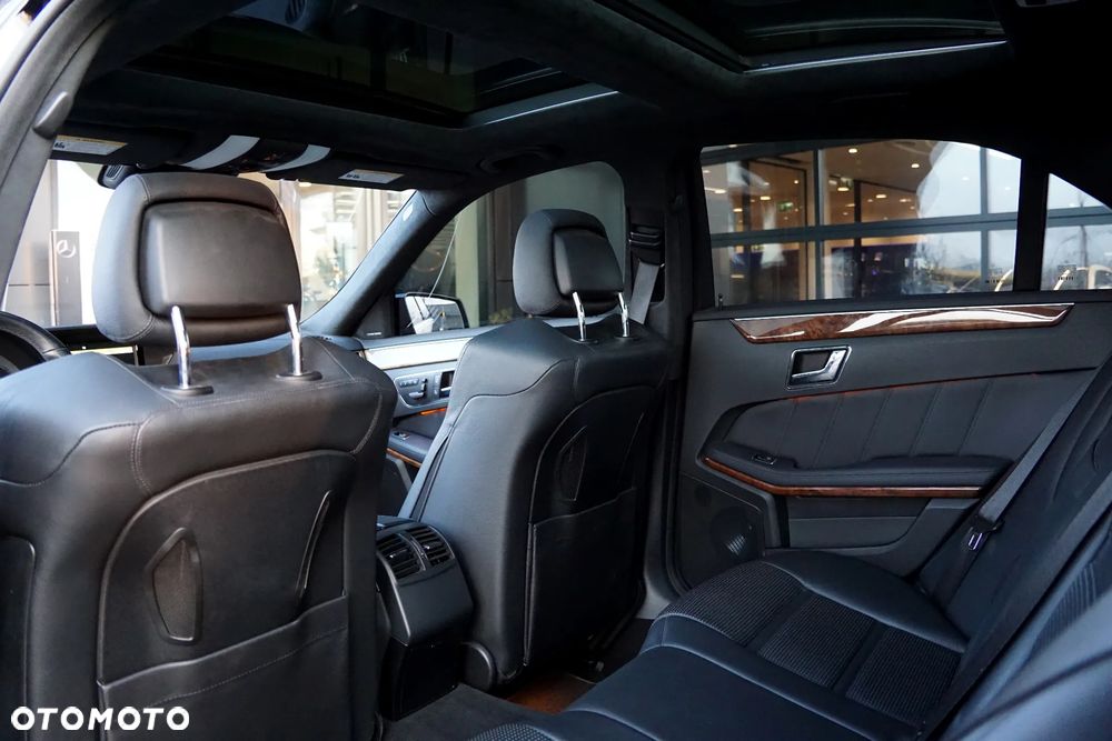 Mercedes-Benz Klasa E 63 AMG AMG Speedshift 7G-MCT - 28