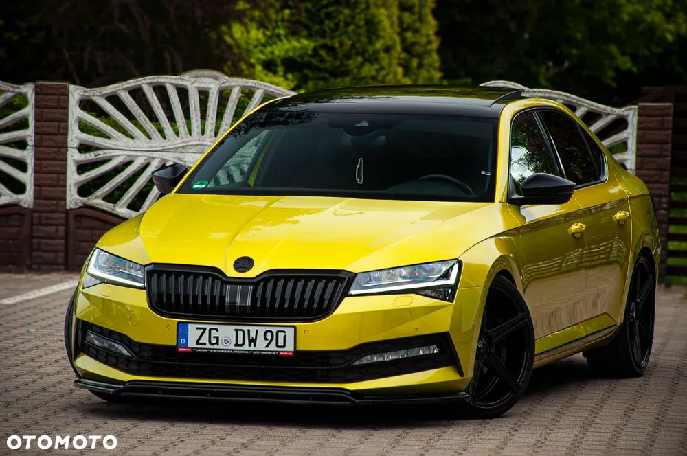 Skoda Superb 2.0 TDI DSG Sportline - 28