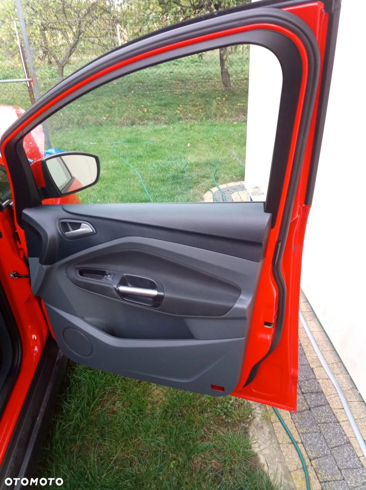 Ford C-MAX 1.6 Trend - 33