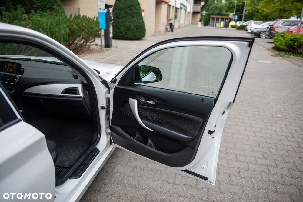 BMW Seria 1 118d M Sport - 22