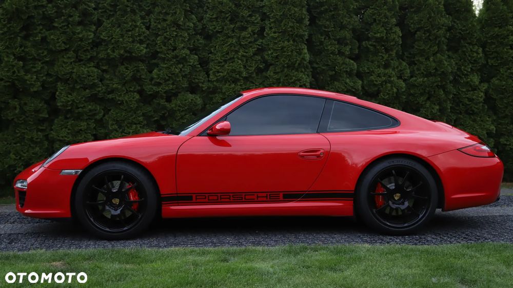 Porsche 911 Carrera - 8