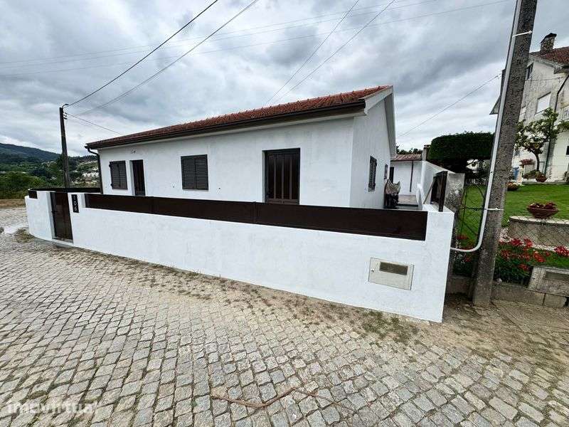 Moradia Terrea  4 Frentes + Anexo  e Terreno - Grande imagem: 2/10