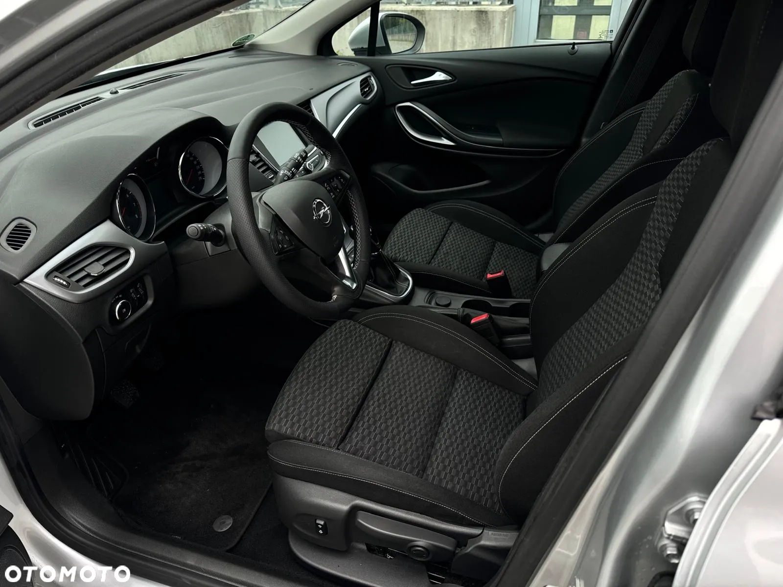 Opel Astra 1.4 Turbo Edition - 34
