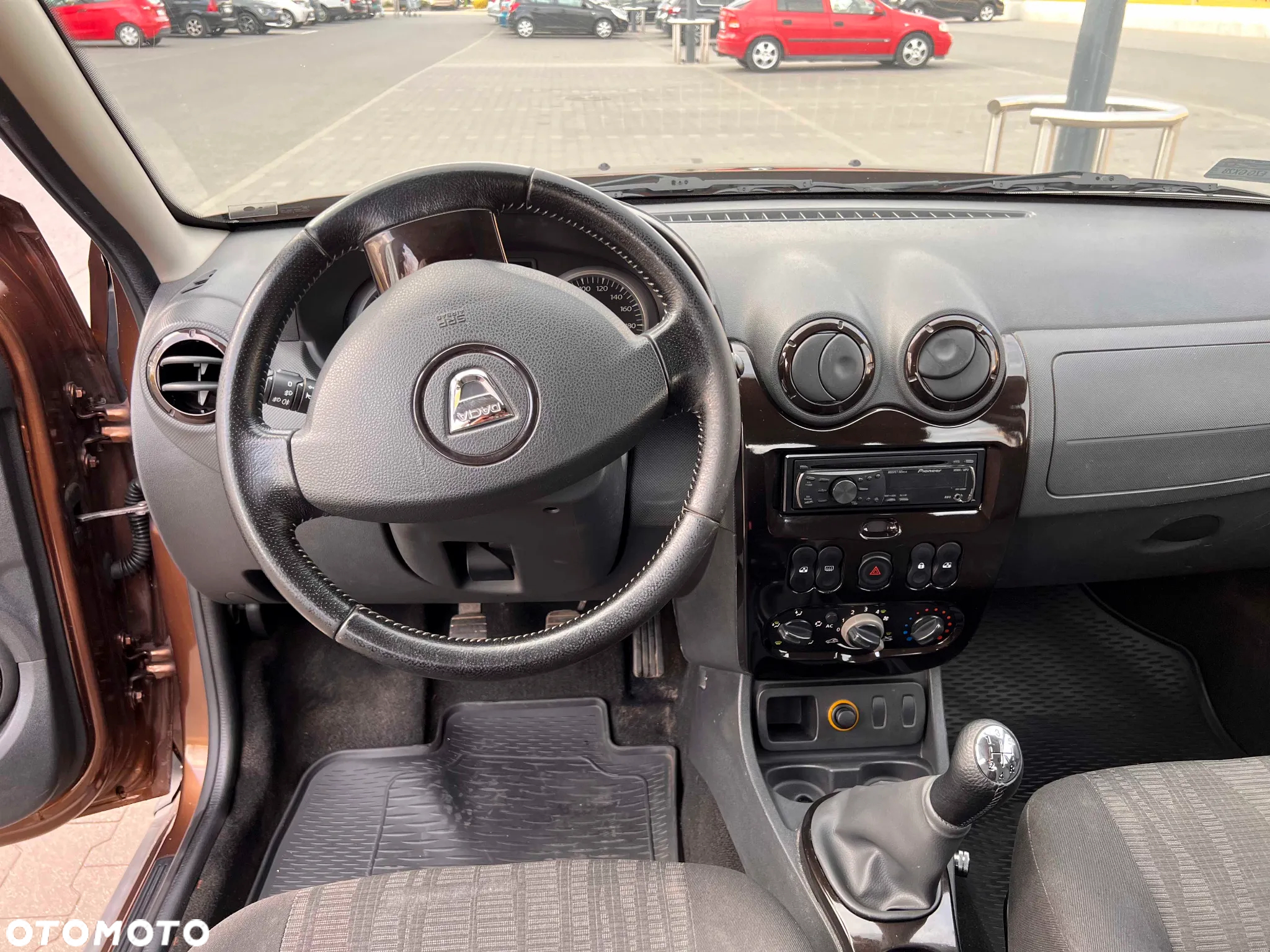 Dacia Duster 1.6 Laureate - 18