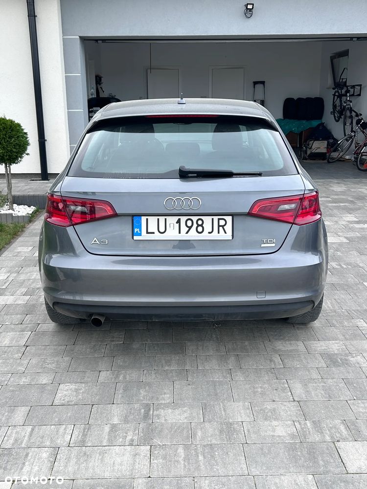 Audi A3 Sportback 1.6 TDI (clean diesel) S line Sportpaket - 3