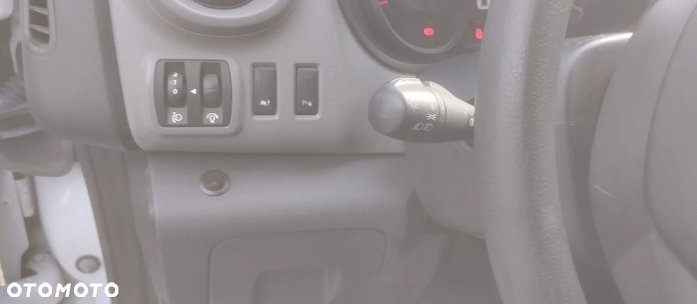 Renault Trafic - 11