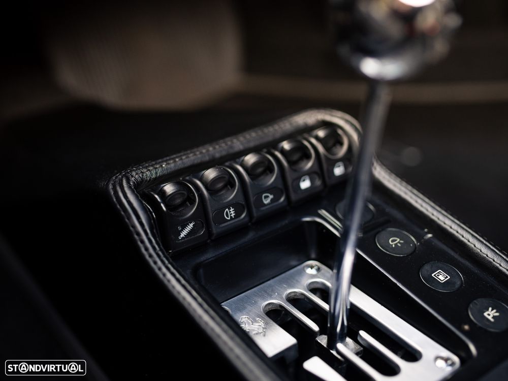 Ferrari 355 Spider - 35