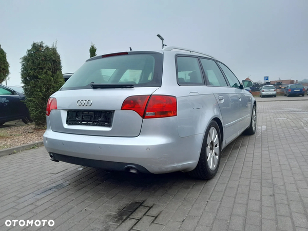 AUDI A4 B7 WÓZEK SANKI BELKA TYLNEGO ZAWIESZENIA TYLNE ZAWIESZENIE KOMPLET