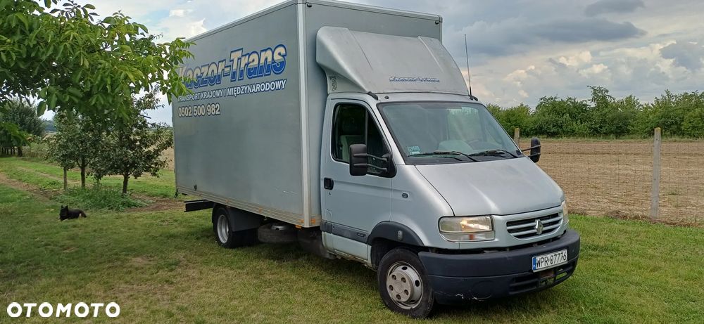 Renault Mascot - 1