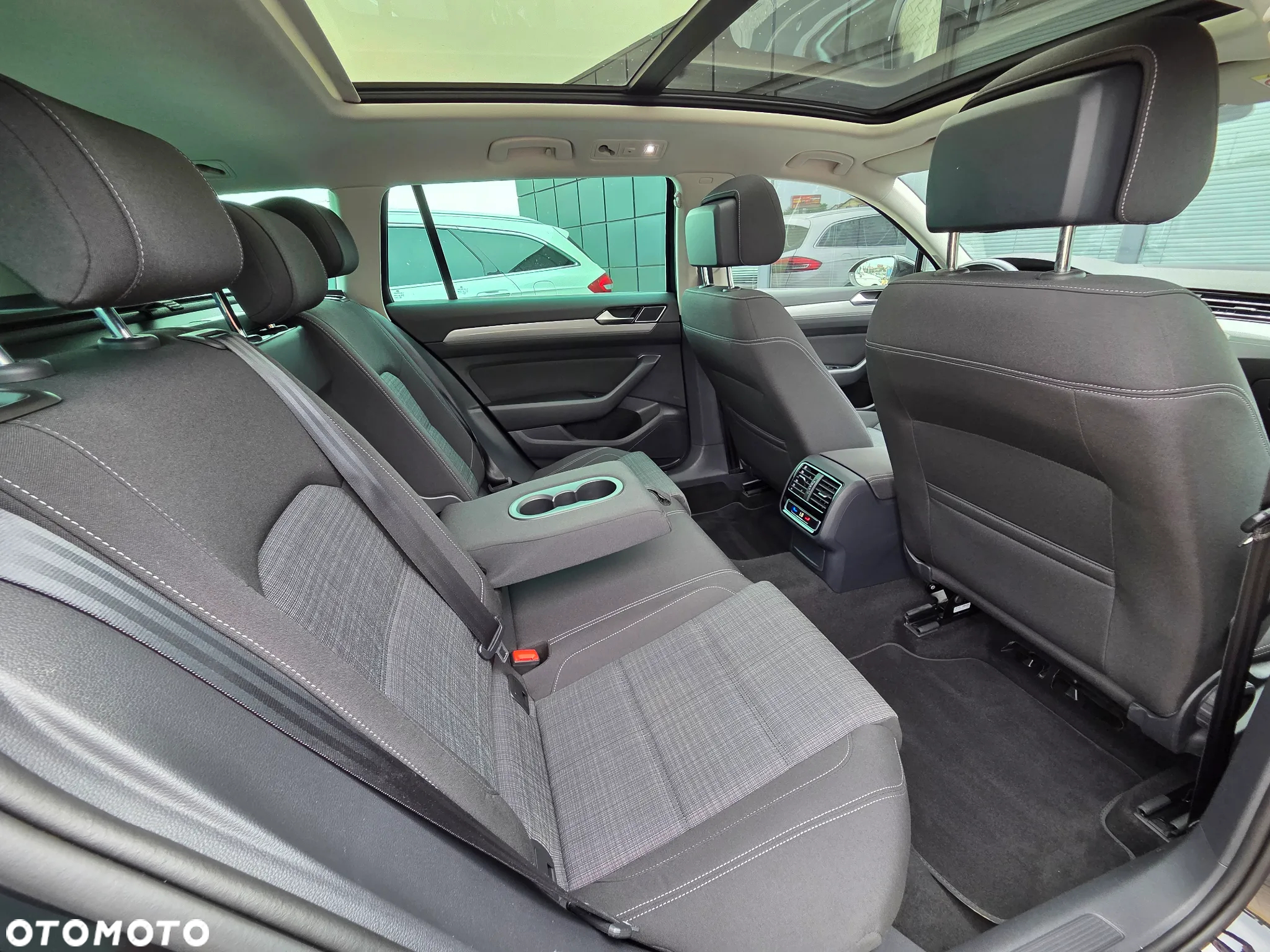 Volkswagen Passat 2.0 TDI EVO Business - 37