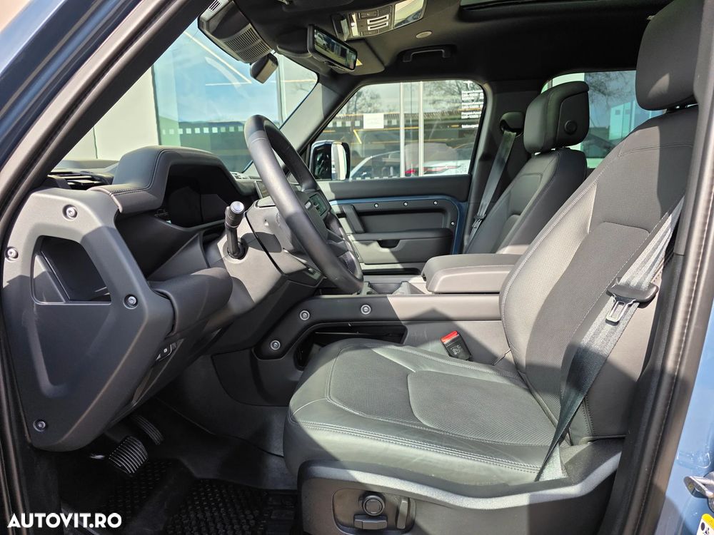 Land Rover Defender - 9