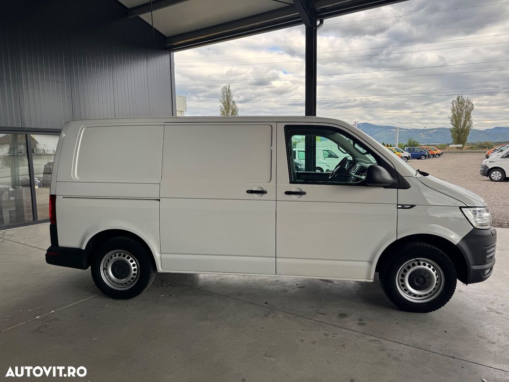 Volkswagen Transporter cu rafturi - 12