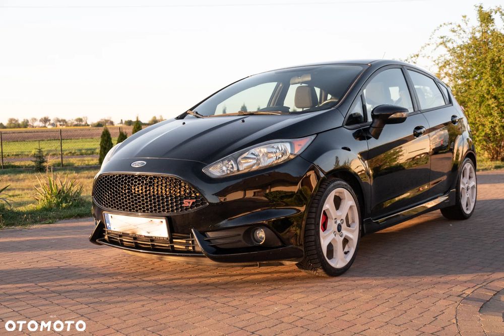 Ford Fiesta 1.6 EcoBoost ST - 1
