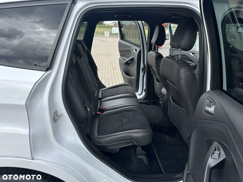 Ford Kuga 1.5 EcoBoost 2x4 ST-Line - 14