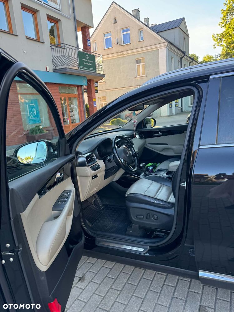 Kia Sorento - 9