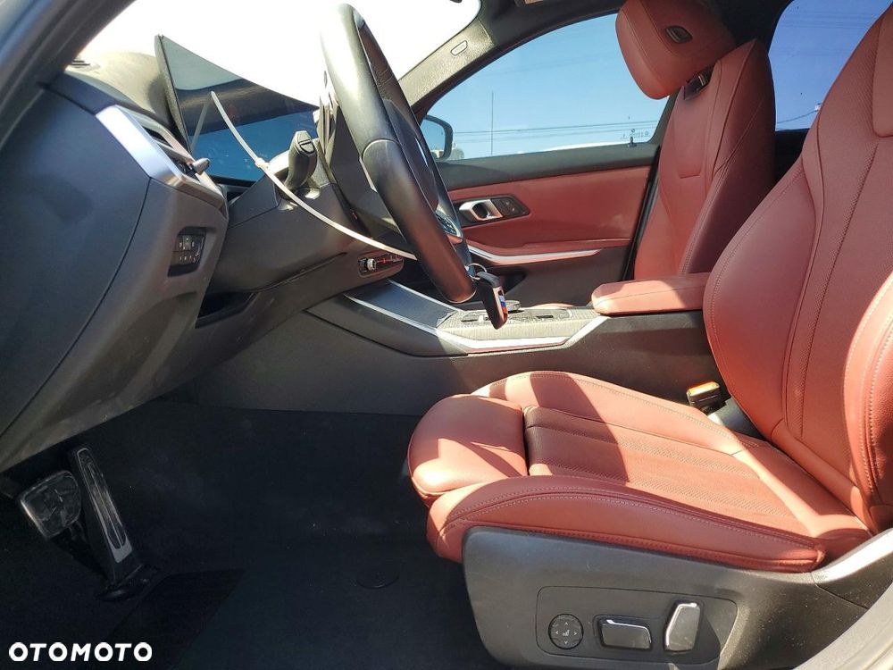BMW Seria 3 330i Edition M Sport Shadow - 7